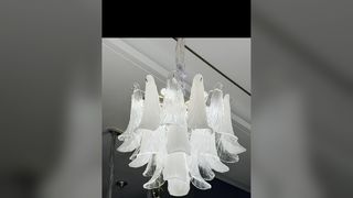 ดูโคมระย้าคริสตัลพีระมิดแบบกำหนดเอง Gold Finish Hotel Club Villa Luxury Geometric Modern Pendant