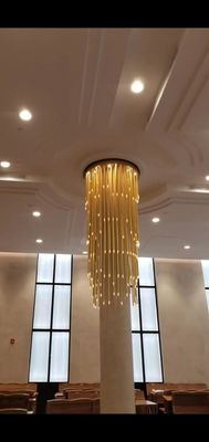 สไตล์การออกแบบไตรรงค์ LED โคมไฟแขวนแบบกำหนดเองสำหรับบันได Duplex Villas