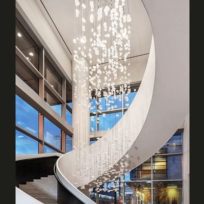 ไฟแขวนตามสั่งบันได หรูหรายาว 110V Led Honeycomb Light ไฟแขวนแบบจําลองที่ปรับรูป