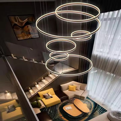 โรงแรมวิลล่าบันไดเพดานสูงแขวน ดํากาแฟทองกลมวงกลมวงแหวน LED วงจรแสง Pendant