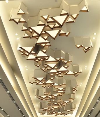 ไม่มาตรฐาน Custom Hotel Engineering Light ฝ่ายขาย ห้องเลี้ยง รวมสามเหลี่ยม กณิตศาสตร์ ไฟเพดาน LED