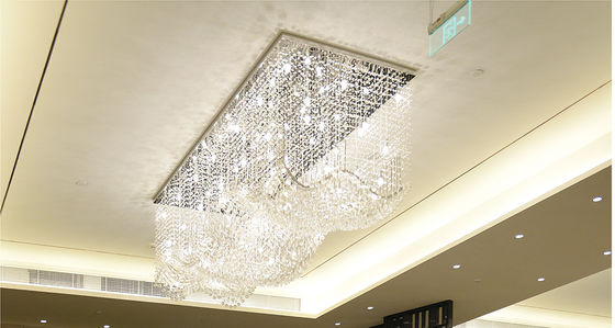 ปรับแต่งห้องนั่งเล่นที่ทันสมัย LED Wave สายสี่เหลี่ยม คริสตัลลัมป์ โรงแรมวิศวกรรม คริสตัลแขวนเสาหร่าย