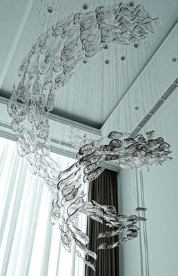 การตกแต่งโคมไฟคริสตัลวิศวกรรมห้องโถงโรงแรมวิลล่าห้องจัดเลี้ยงใบแก้วเกลียวอุปกรณ์เสริม