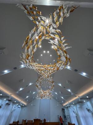 โรงแรมที่ปรับแต่งเอง หลอดไฟขนาดใหญ่ กล่องเทียนแบบบูรณาการ โรงแรมชั้นสูงกระจกแบบนอร์ดิก